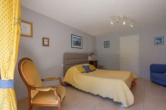 Tek Büyük Yataklı Oda (La Lavande)