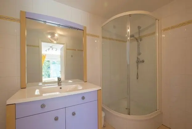 Tek Büyük Yataklı Oda (La Lavande)