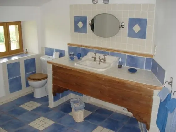 Üç Kişilik Oda (Shower)