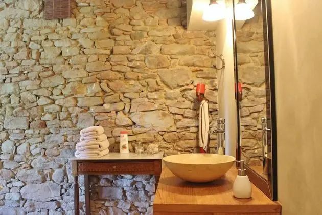 Romantic Tek Büyük Yataklı Oda, 1 Çift Kişilik Yatak, Teras, Bahçe Manzaralı