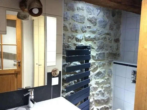 Tek Büyük Yataklı Oda, Balkon