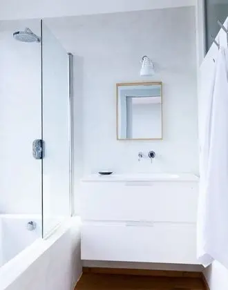 Superior Tek Büyük Yataklı Oda (Colette)