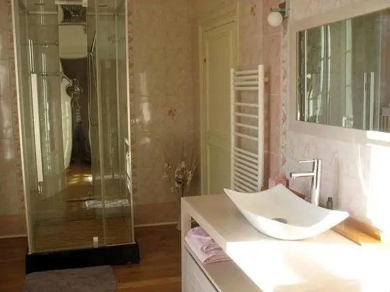 Tek Büyük Yataklı Oda (Pompadour)