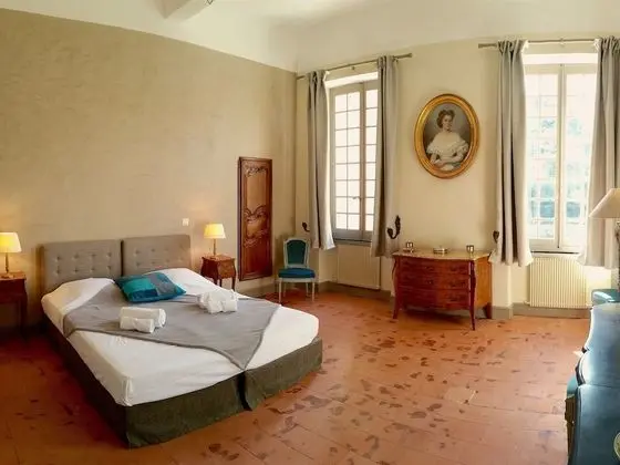 Ev (Charme 6 personnes)