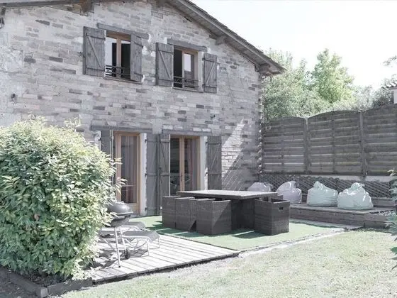 Kır Evi, Banyolu/Duşlu, Bahçe Manzaralı