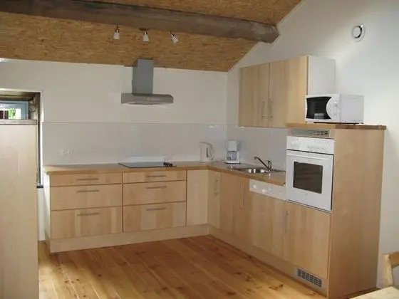 Kır Evi (Marguerite)