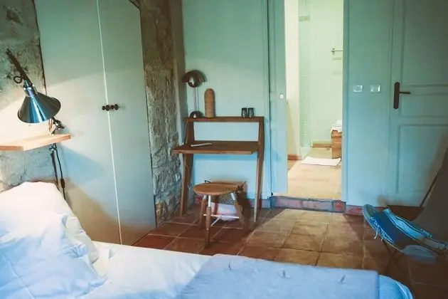 Comfort Tek Büyük Yataklı Oda, Banyolu/Duşlu, Üzüm Asması Manzaralı (Ô pied de l'oliveraie)