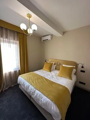 Tek Büyük Yataklı Oda