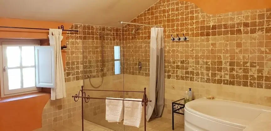 Tek Büyük Yataklı Oda (Forbin)