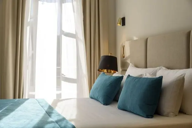 Luxury Tek Büyük Yataklı Oda
