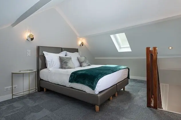 Dubleks (Outbuildings)