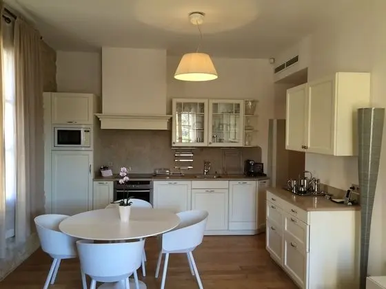 Junior Apart Daire, Teras, Bahçe Manzaralı