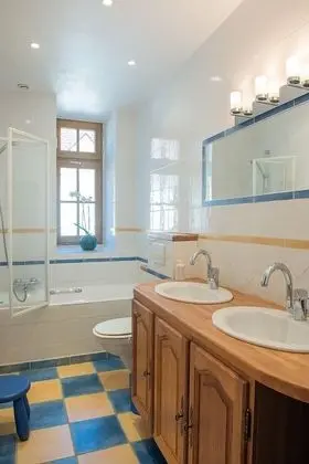 Deluxe Ev, Banyolu/Duşlu, Park Manzaralı (piscine sécurisée, verger)