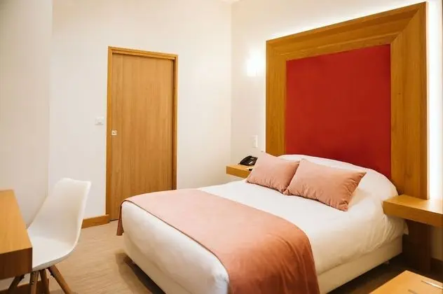 Classic Tek Büyük Yataklı Oda