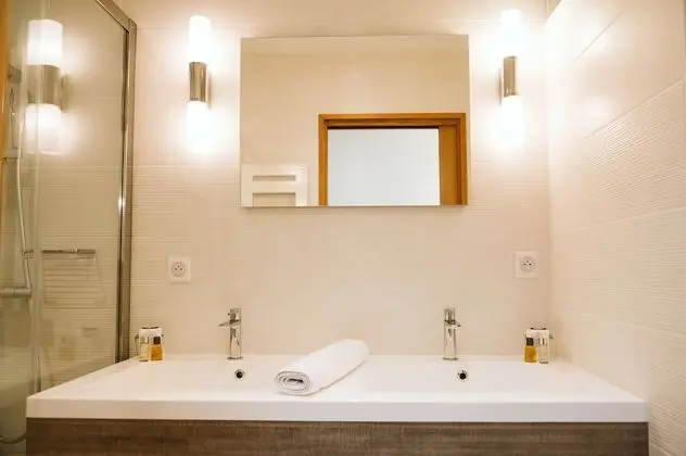 Classic Tek Büyük Yataklı Oda