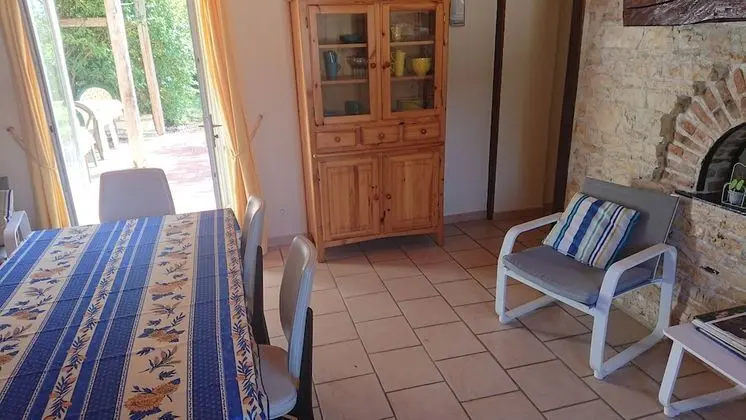 Üç Kişilik Oda (Jaune)