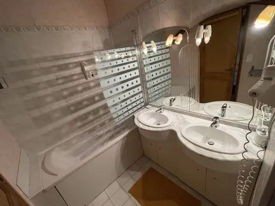 Comfort Tek Büyük Yataklı Oda, Banyolu/Duşlu