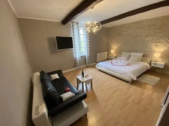 Süit, Banyolu/Duşlu, Havuz Manzaralı