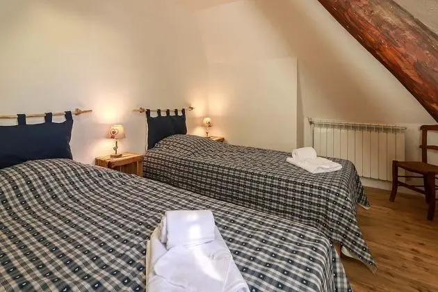 Family Süit (Aneto)