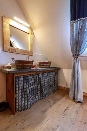 Family Süit (Aneto)