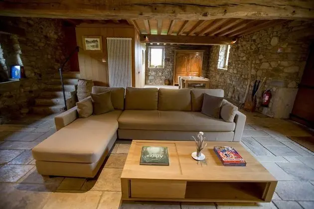 Kır Evi (3 Licorne)