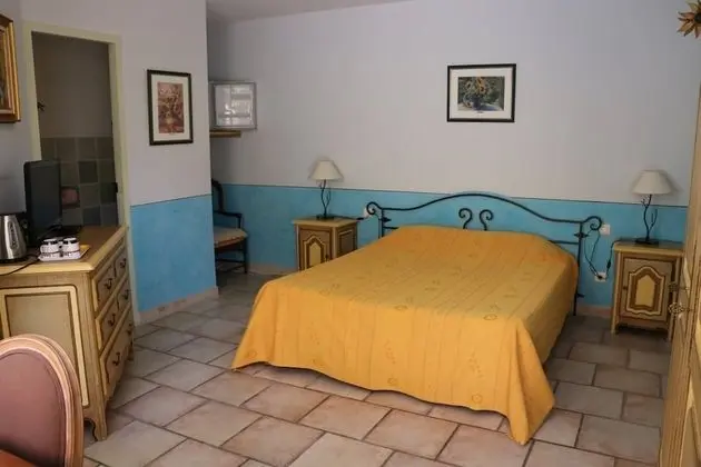 Tek Büyük Yataklı Oda (Tournesol)