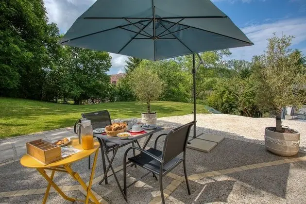 Tek Büyük Yataklı Oda (Les Milandes)