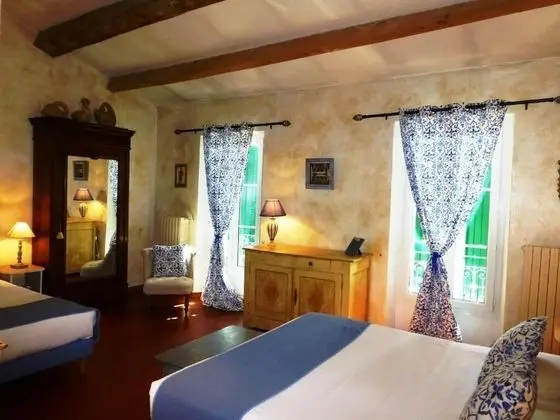 Superior Tek Büyük veya İki Ayrı Yataklı Oda