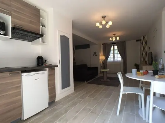 Executive Apart Daire, Sigara İçilmez