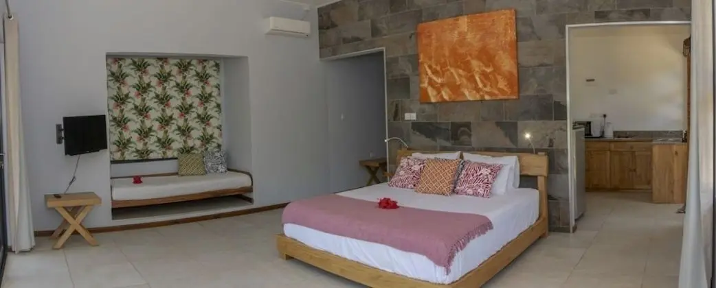 Deluxe Tek Büyük Yataklı Oda, Deniz Manzaralı