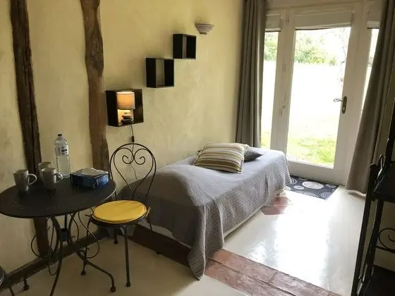 Üç Kişilik Oda, Banyolu/Duşlu (Coquelicot)