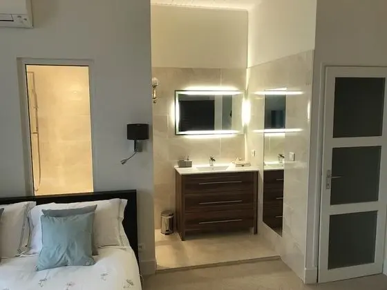 Deluxe Oda, 1 Büyük (Queen) Boy Yatak, Nehir Manzaralı