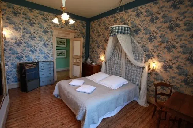 Tek Büyük Yataklı Oda (Chambre Bleue)