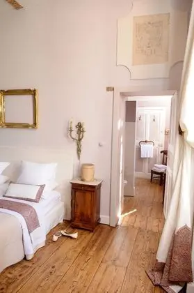 Tek Büyük Yataklı Oda (Chambre Des Ecritures)