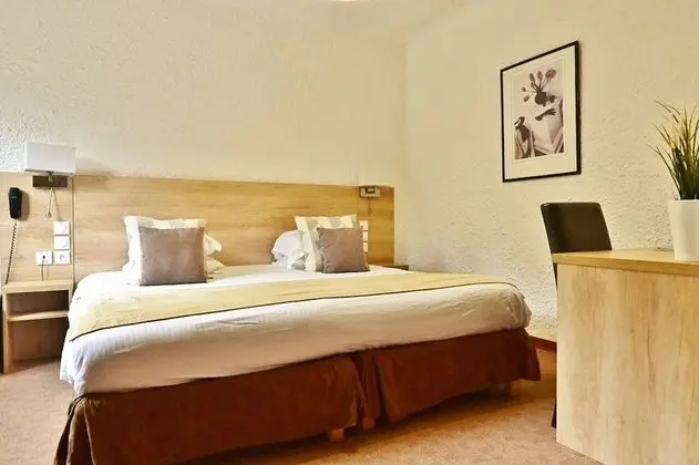 Classic Tek Büyük Yataklı Oda