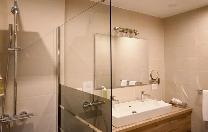 Classic Tek Büyük Yataklı Oda