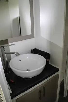 Karavan (Maison sur L'eau)