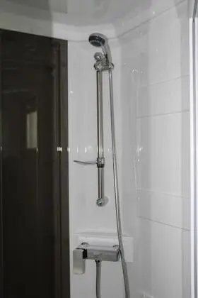 Karavan (Maison sur L'eau)