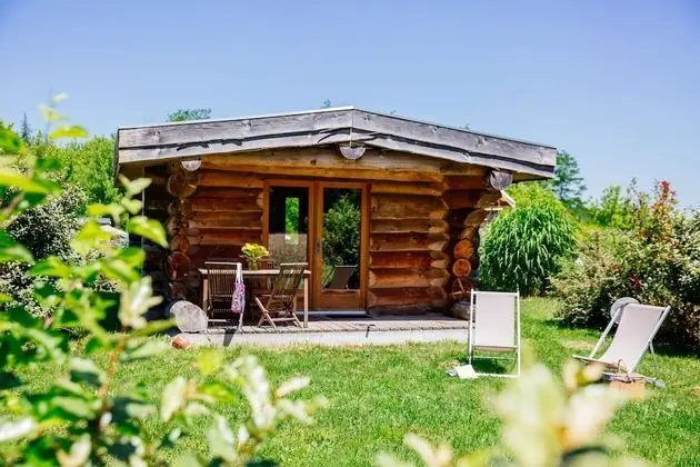 Kulübe, Birden Çok Yatak, Sigara İçilmez (Cabane de Trappeur)