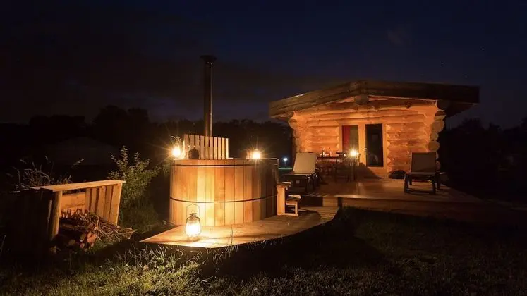 Kulübe, Birden Çok Yatak, Sigara İçilmez (Cabane de Trappeur avec spa)