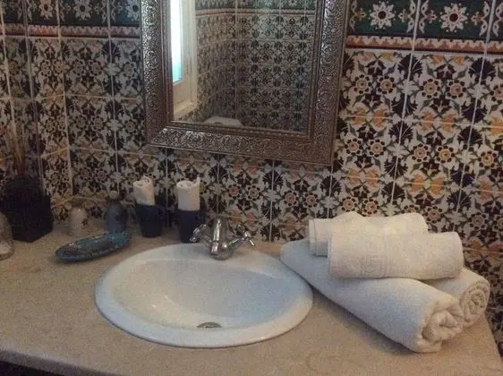 Romantic Tek Büyük Yataklı Oda, 1 Büyük (Queen) Boy Yatak, Sigara İçilmez, Kısmi Deniz Manzarası