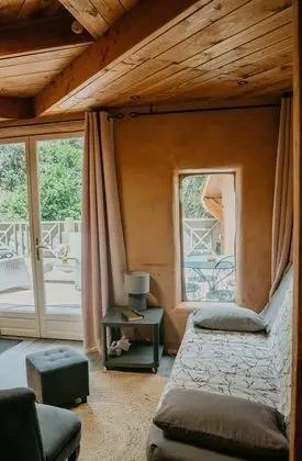 Comfort Kır Evi, Özel Banyo (Les 3 complices)