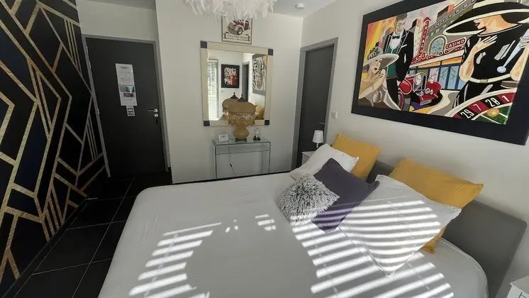 Tek Büyük Yataklı Oda (Roxane)