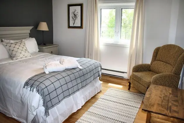 Classic Oda, 1 Büyük (Queen) Boy Yatak