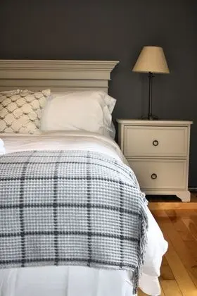 Classic Oda, 1 Büyük (Queen) Boy Yatak