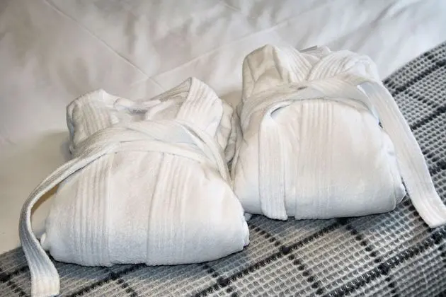 Classic Oda, 1 Büyük (Queen) Boy Yatak