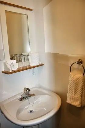 Classic Oda, 1 Büyük (Queen) Boy Yatak