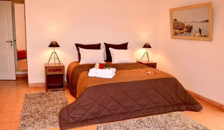 Tek Büyük Yataklı Oda, 1 Büyük (Queen) Boy Yatak, Dağ Manzaralı