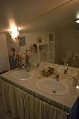 Honeymoon Tek Büyük Yataklı Oda, Sigara İçilmez (Coton et Lin)