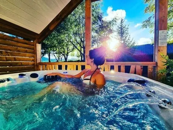 Premium Süit, 1 Büyük (Queen) Boy Yatak, Sıcak Su Havuzu, Bahçe Manzaralı